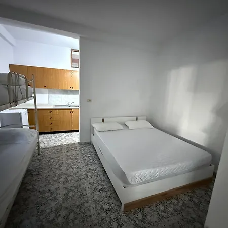Studio-apartments, With Kitchen Affittacamere